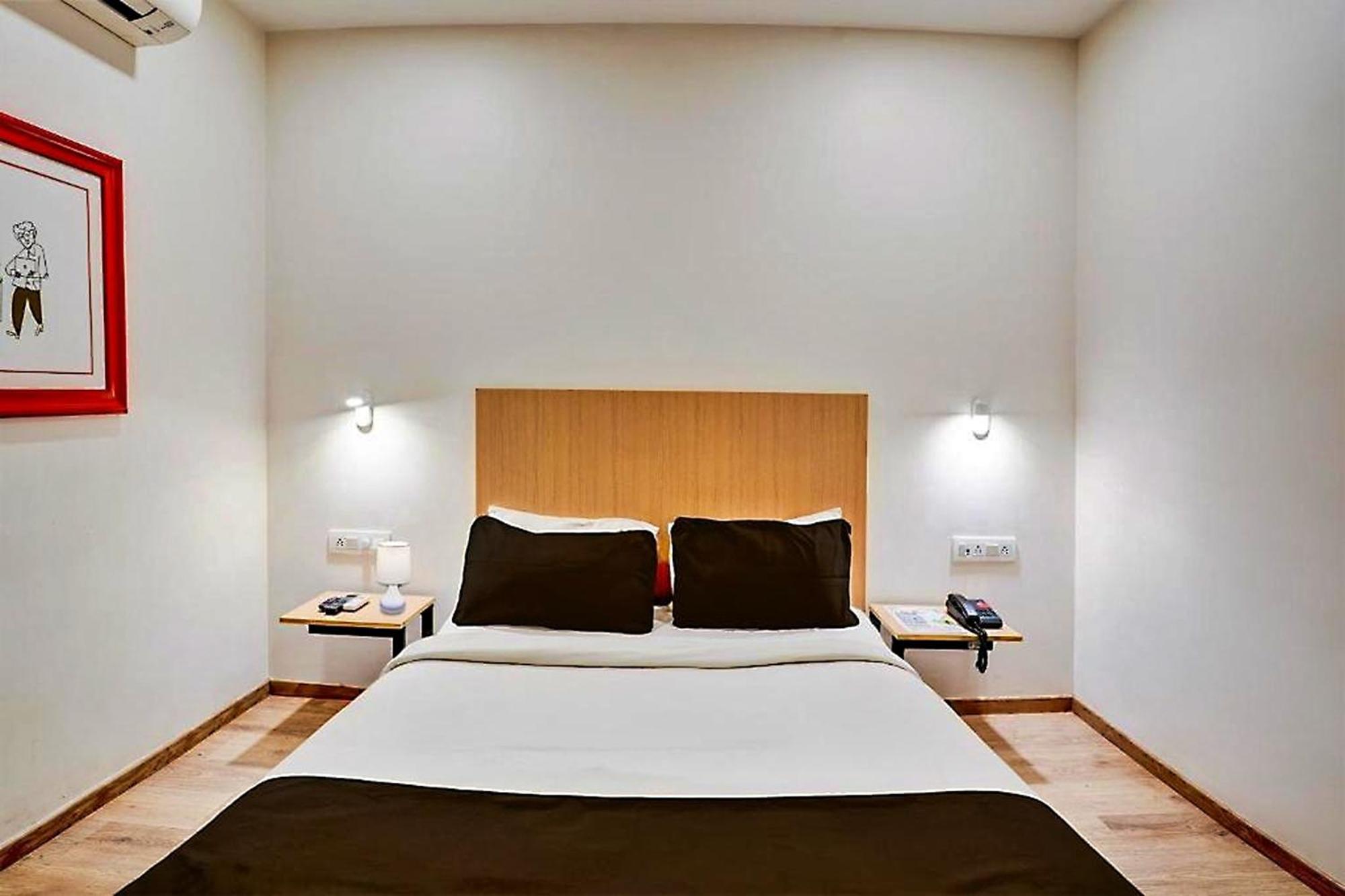 Hotel Sunlight Inn Nueva Delhi Exterior foto