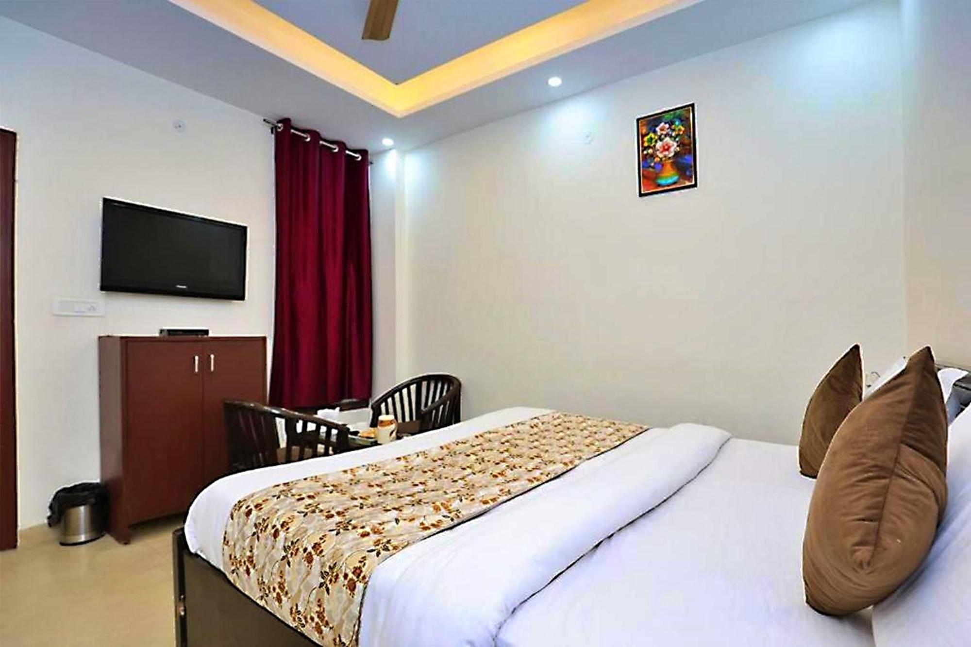 Hotel Sunlight Inn Nueva Delhi Exterior foto